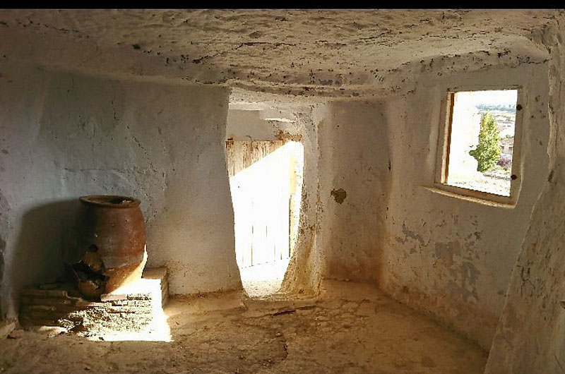 VISITA GUIADA CUEVAS DE ARGUEDAS 6 visitasguiadasarguedas3 rutasvivamus